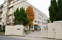 若江中学校